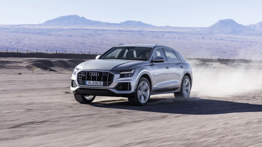  Audi Q8 50 TDI Quattro 2018 года  (WW) (фото 4 из 25)